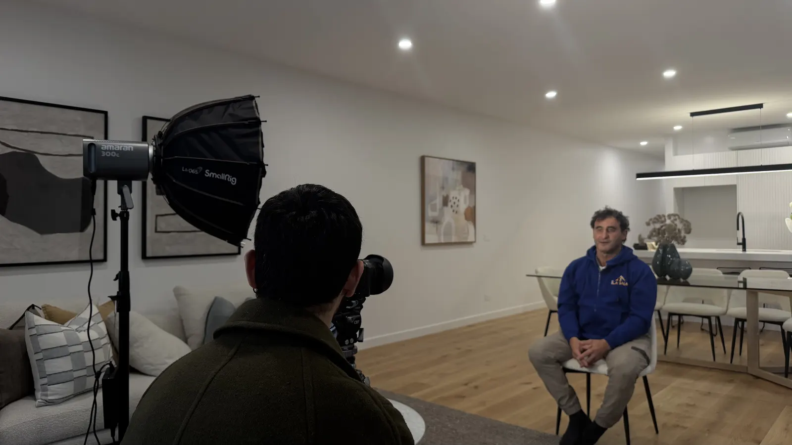 Two-camera interview set-up in a display suite
